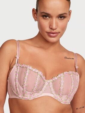 Victoria’s Secret Whimsical Dream Angels Wicked Caged Rosebud Embroidered Bra